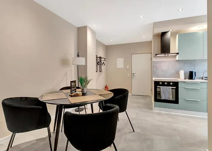 24-7 Living - Unna Central City Apartments