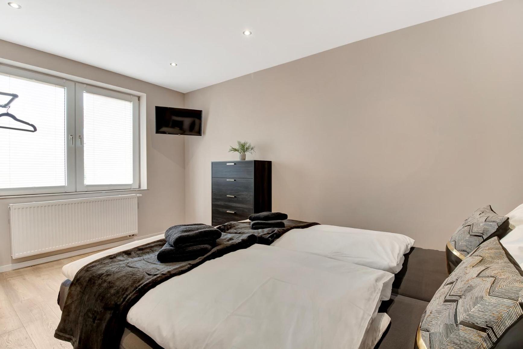 Apartment 24-7 Living - Eg